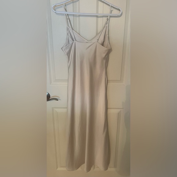 Oak & Fort V-neck slip dress - Picture 2 of 3